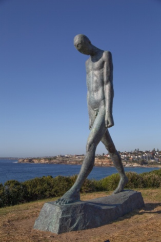 Wei Wang, Walking. Sculpture by the Sea, 2018. Image: Su Leslie, 2018